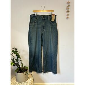 NWT Levi's Cinch Baggy High Rise Straight Leg Jeans | Medium - (Women's 33/31)